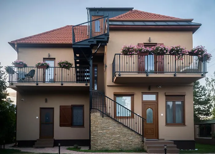 Villa Greta Balatonmariafuerdo